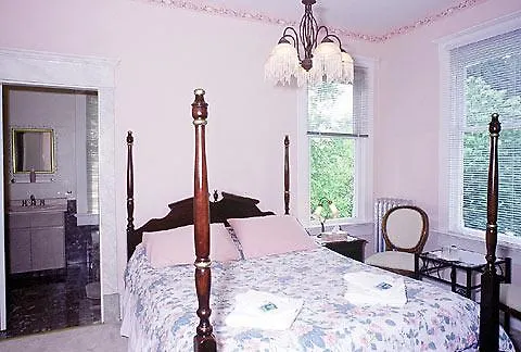 *** Guest house Balfour House Hotel Vancouver Canada
