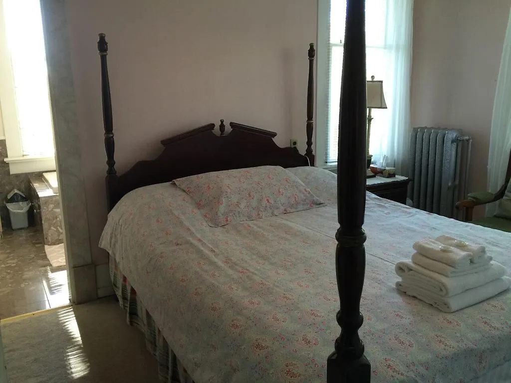 *** Guest house Balfour House Hotel Vancouver Canada